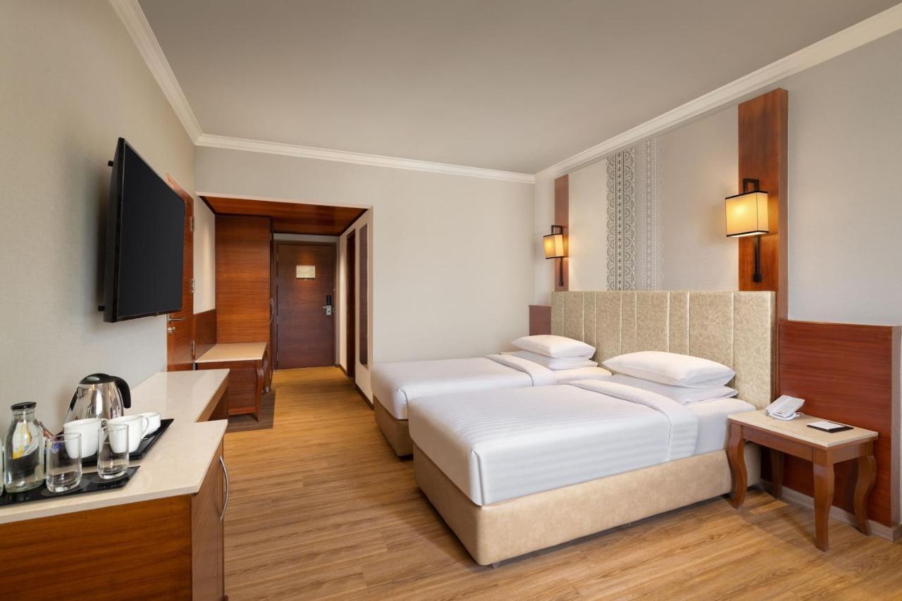 Courtyard By Marriott Tiruchirappalli ภายนอก รูปภาพ
