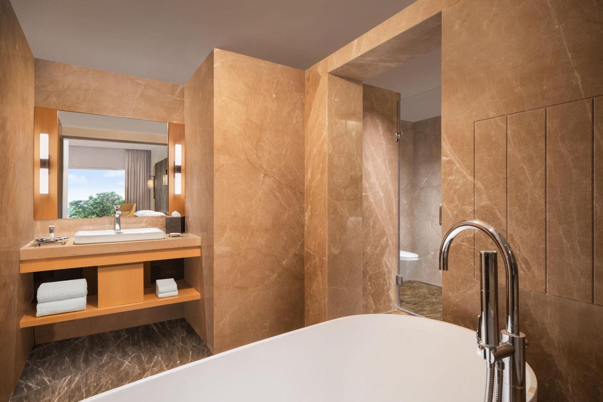 Courtyard By Marriott Tiruchirappalli ภายนอก รูปภาพ