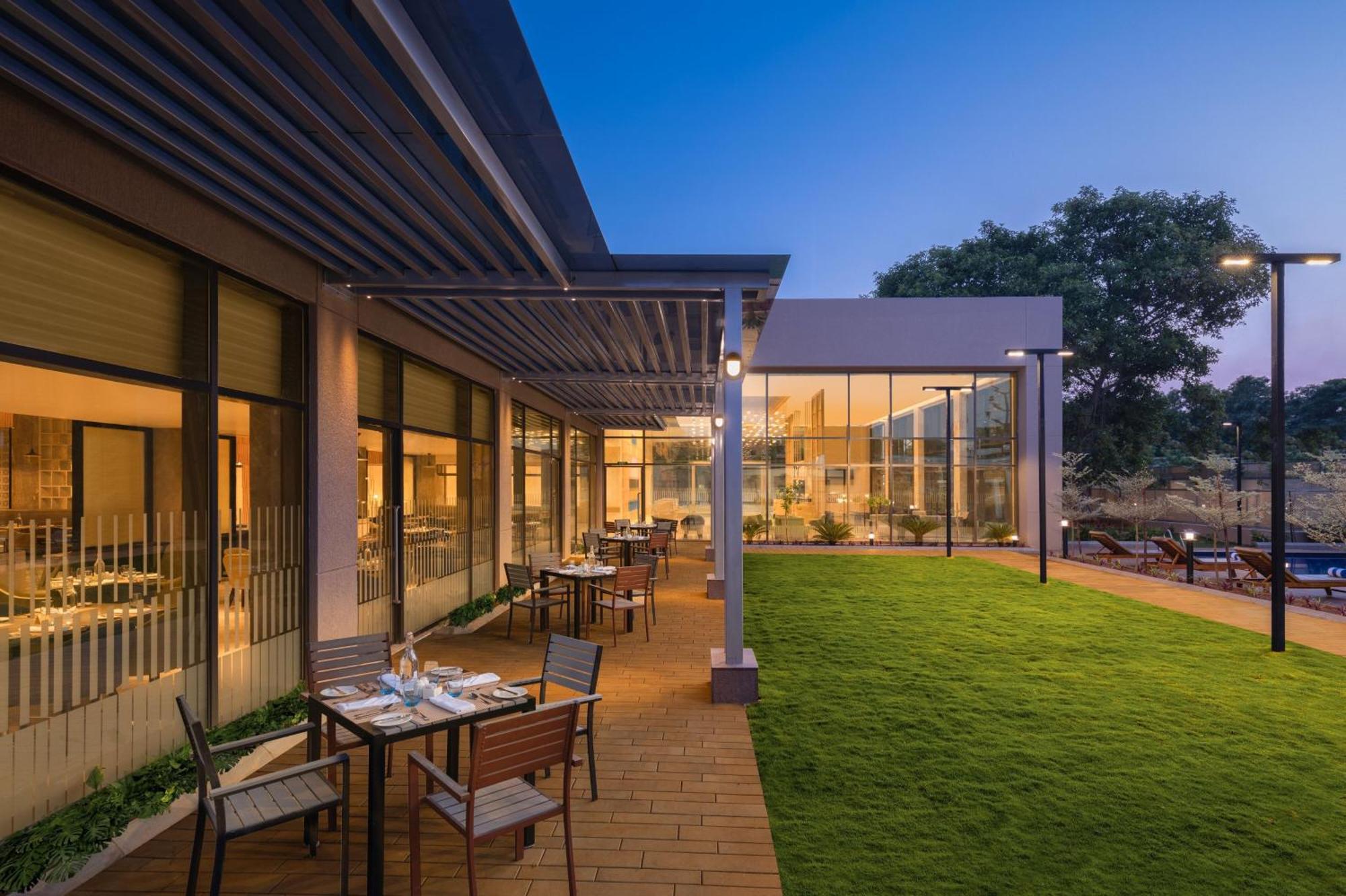Courtyard By Marriott Tiruchirappalli ภายนอก รูปภาพ