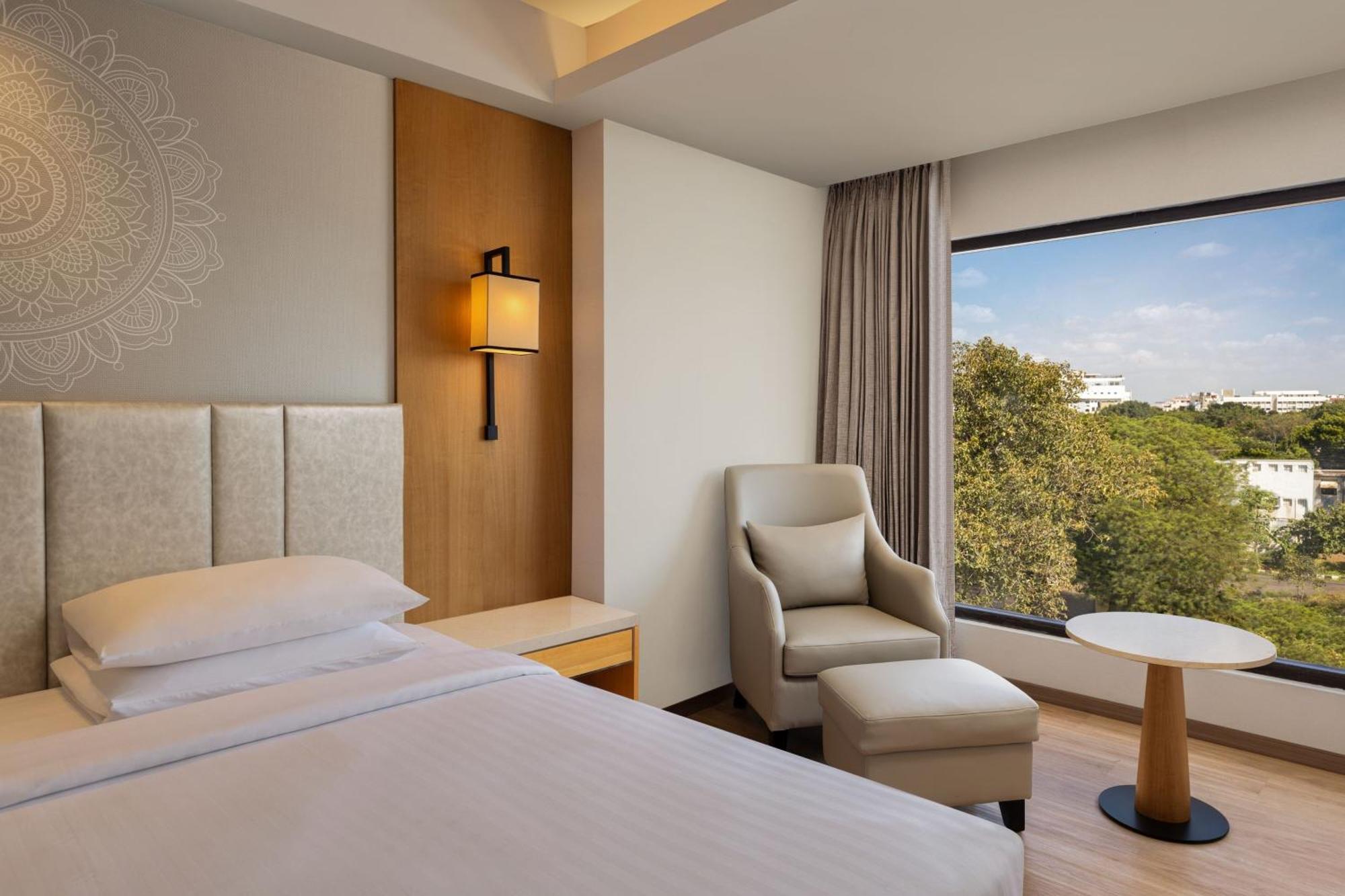 Courtyard By Marriott Tiruchirappalli ภายนอก รูปภาพ